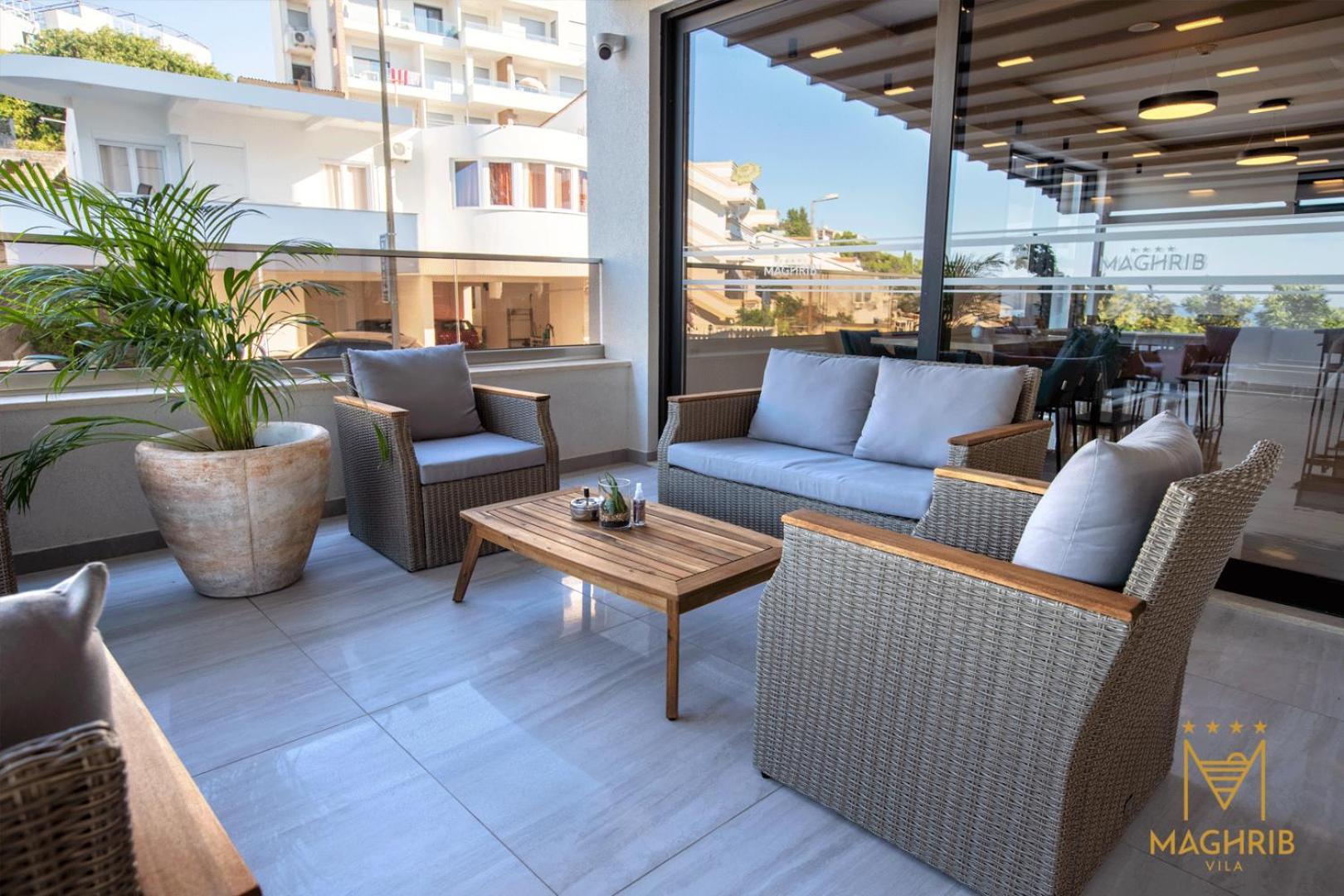 Maghrib Hotel Улцинь Екстер'єр фото