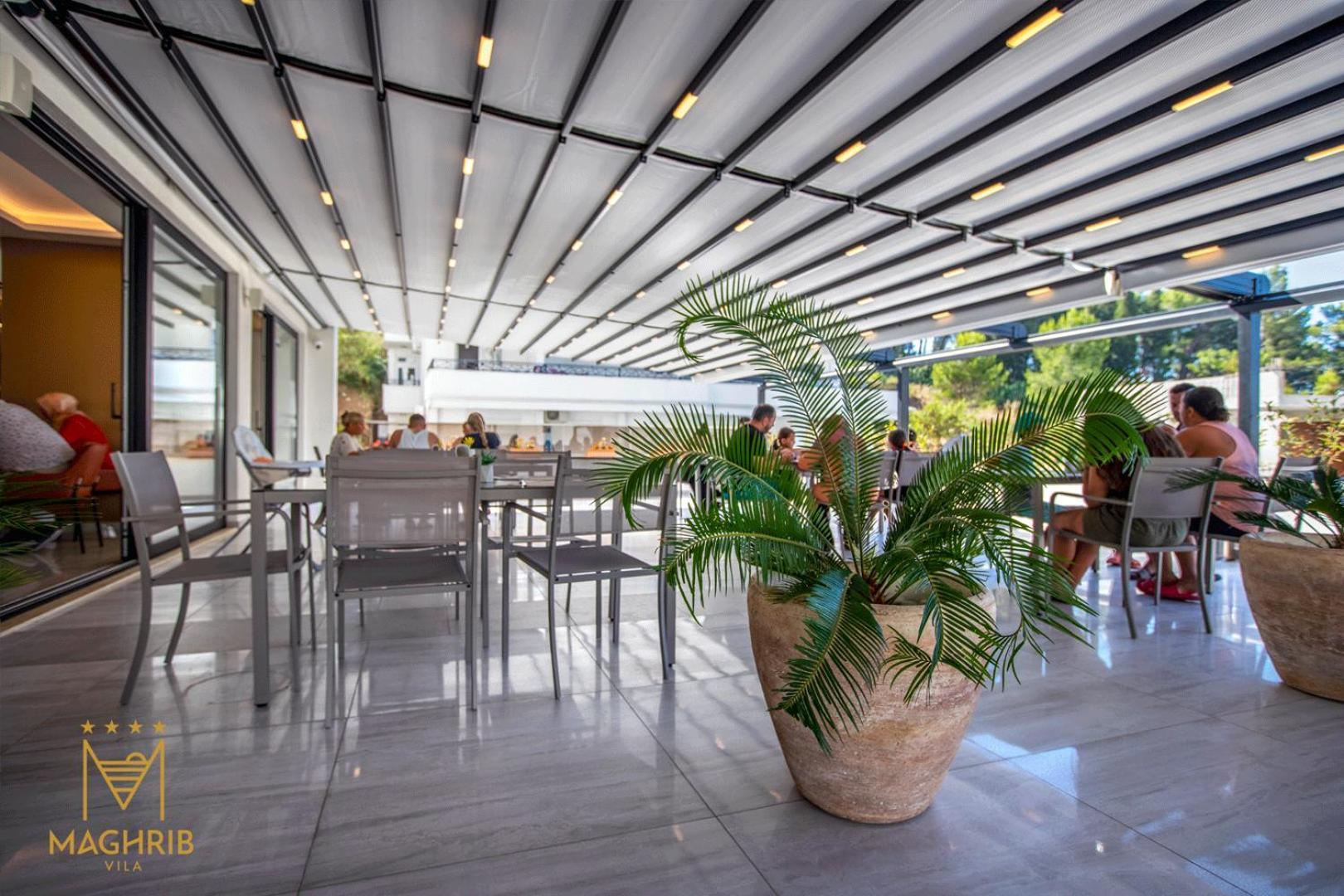 Maghrib Hotel Улцинь Екстер'єр фото
